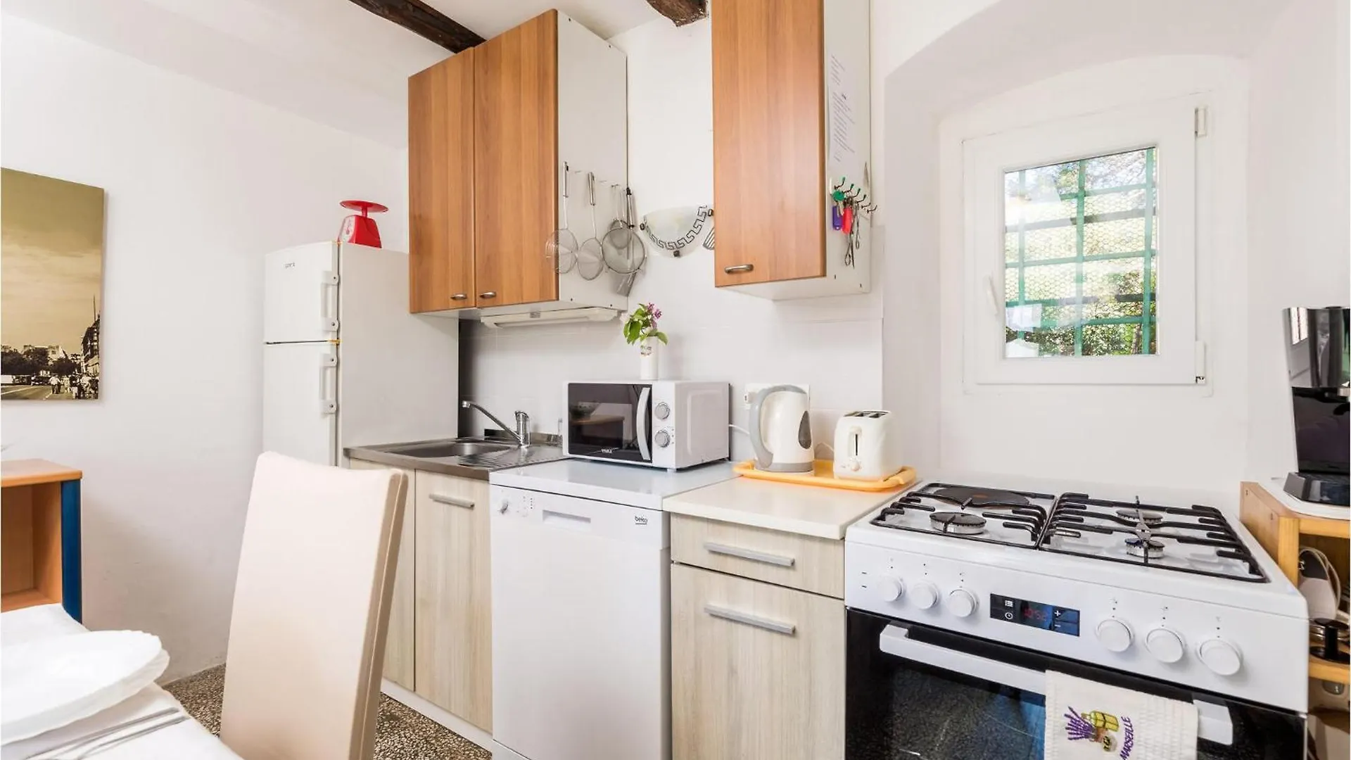 3 Bedroom Lovely Home In Nerezine