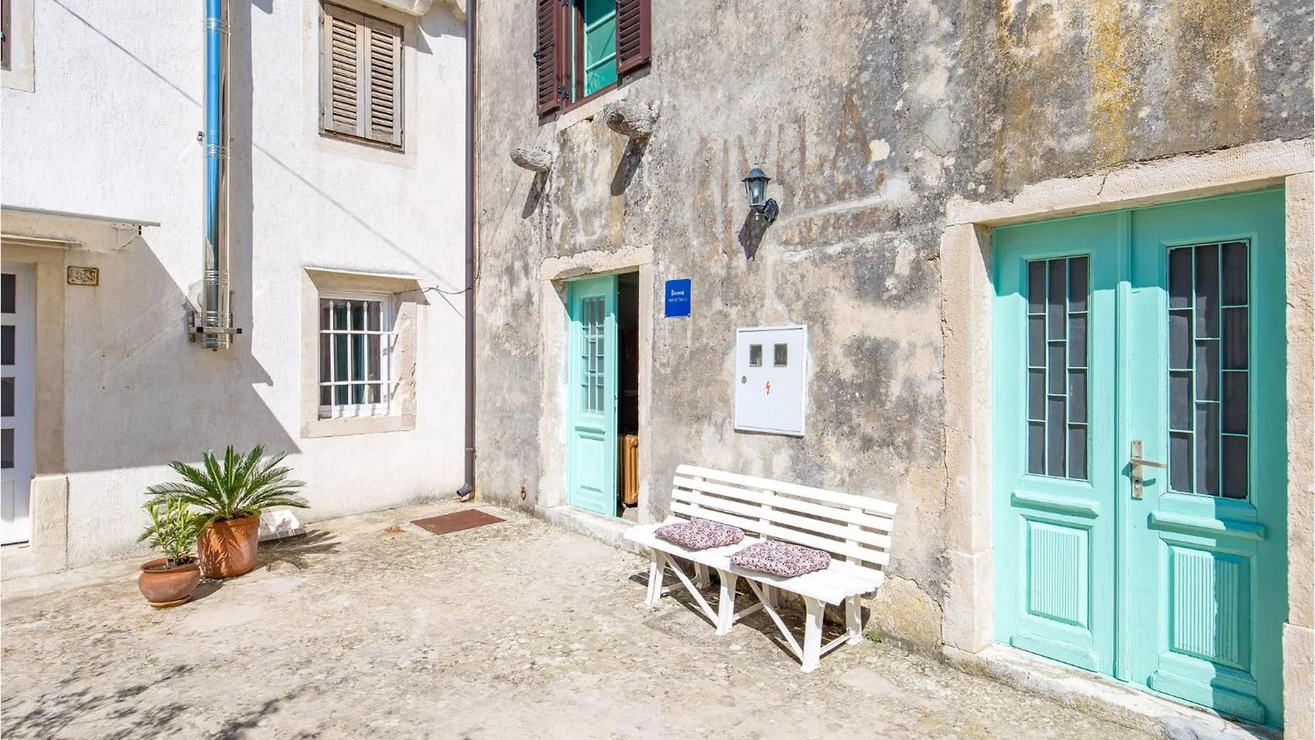 3 Bedroom Lovely Home In Nerezine 0*,  Chorvatsko